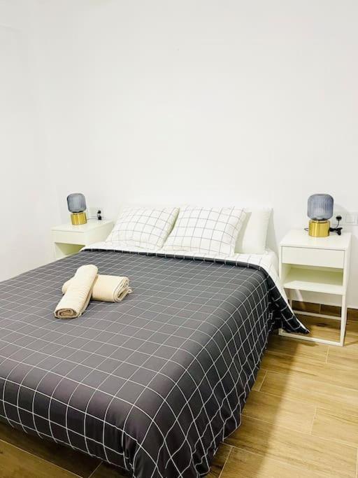 New Spacious And Cozy Apartment - Malaga Zewnętrze zdjęcie